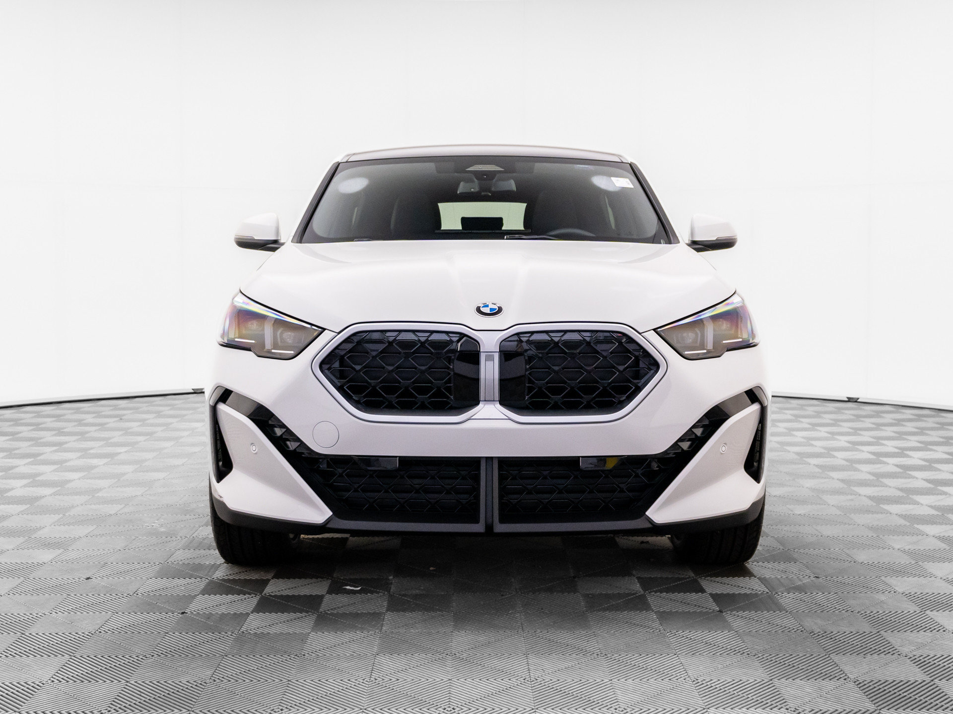 Used 2026 BMW X2 xDrive28i w/ Convenience Package AWD/4WD image 10