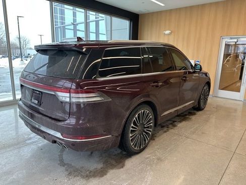 Used 2020 Lincoln Aviator Black Label w/ Dynamic Handling Package image 2