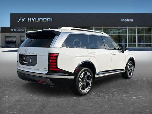 Certified 2026 Hyundai Palisade Limited AWD/4WD image 4