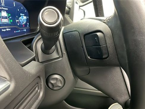 Certified 2023 GMC Yukon XL SLT w/ SLT Premium Package image 13