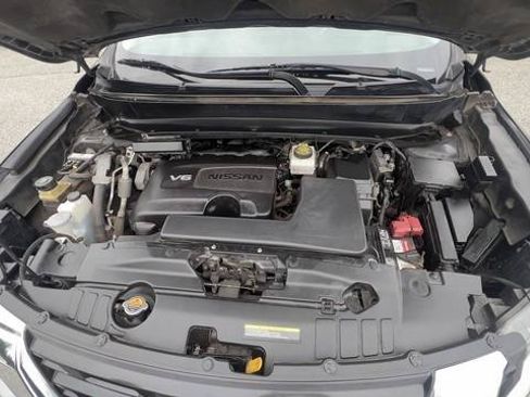 Used 2018 Nissan Pathfinder SV w/ Cargo Package AWD/4WD image 28