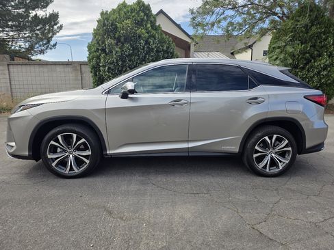 Used 2022 Lexus RX 450h AWD w/ Premium Package image 3