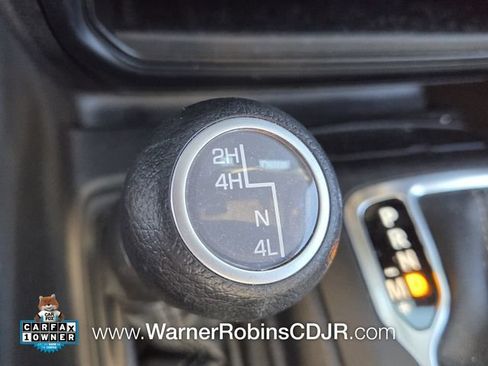 Used 2024 Jeep Wrangler Unlimited Sahara AWD/4WD image 24