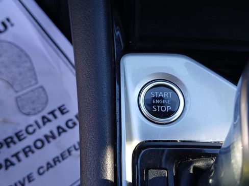 Used 2024 Nissan Altima 2.5 SV image 36