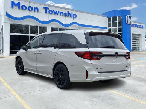 New 2026 Honda Odyssey Sport-L image 4