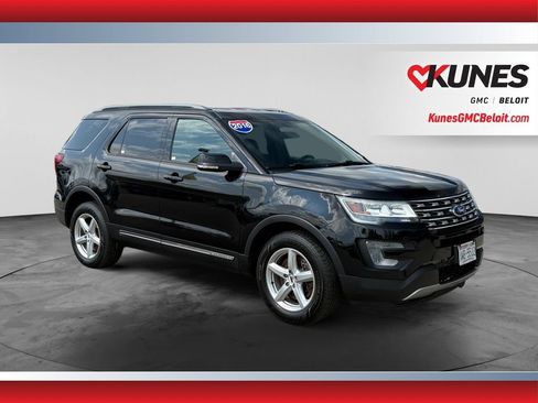 Used 2016 Ford Explorer XLT w/ Equipment Group 202A AWD/4WD image 1
