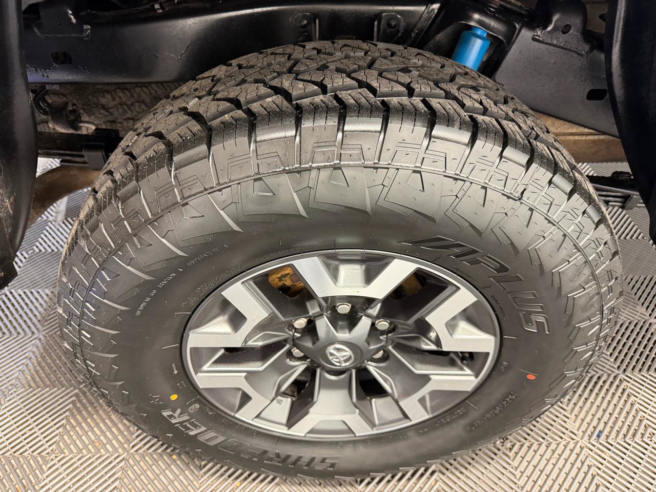 Used 2021 Toyota Tacoma TRD Off-Road AWD/4WD image 38