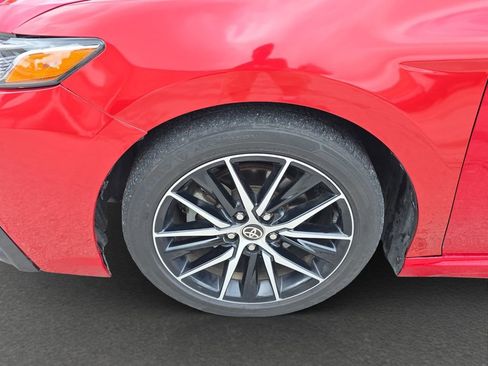 Used 2021 Toyota Camry SE FWD image 4