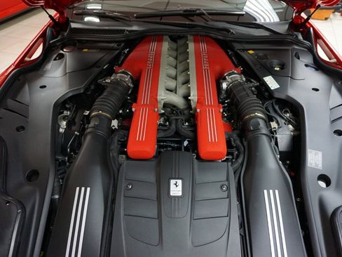 Used 2016 Ferrari F12 Berlinetta image 6