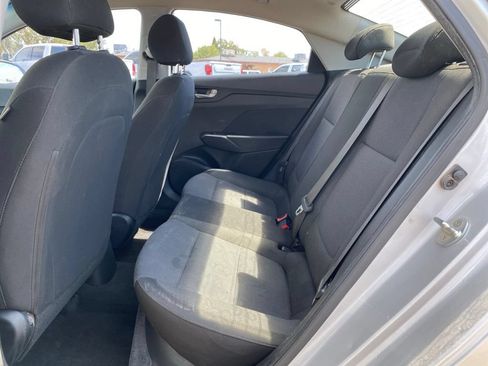 Used 2018 Hyundai Accent SE FWD image 16