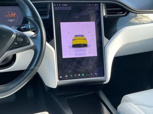 Used 2019 Tesla Model X Long Range image 19