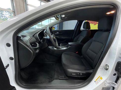 Used 2022 Chevrolet Malibu LT FWD image 11