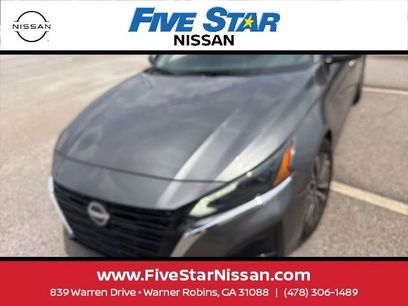 Used 2023 Nissan Altima 2.5 SV