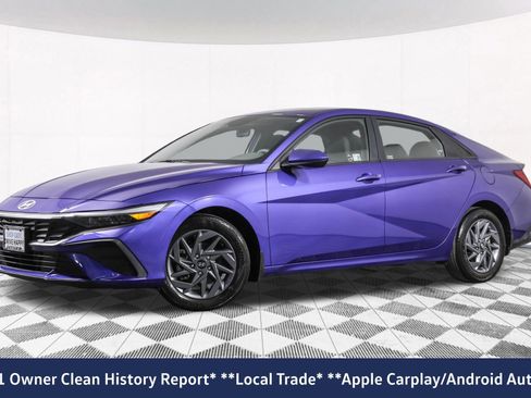 Used 2024 Hyundai Elantra SEL image 2