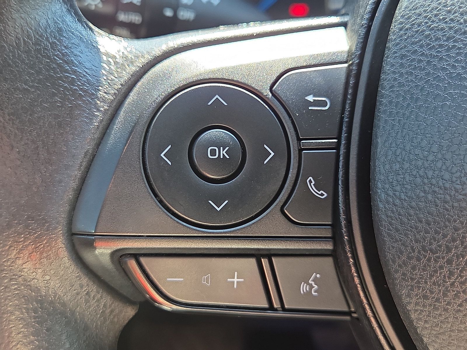Used 2024 Toyota RAV4 AWD Hybrid image 21