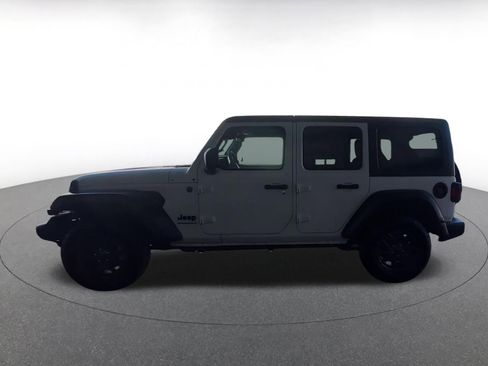 Used 2025 Jeep Wrangler Sport S image 8