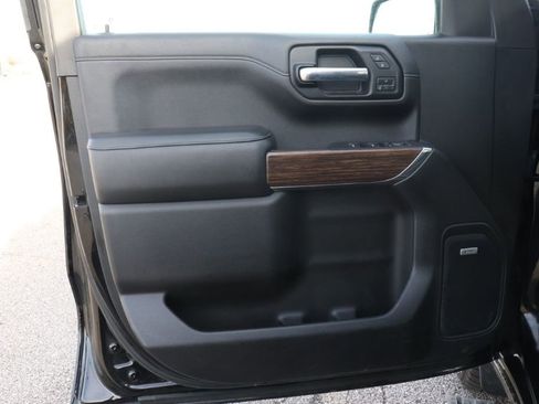 Used 2020 Chevrolet Silverado 1500 High Country w/ Technology Package image 21