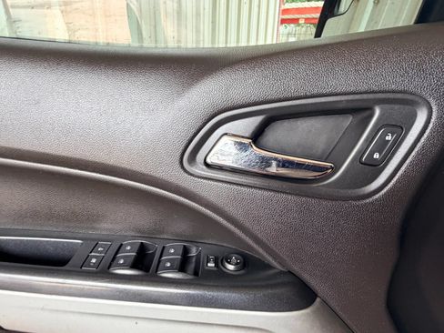 Used 2016 Chevrolet Colorado LT w/ LT Convenience Package RWD image 18