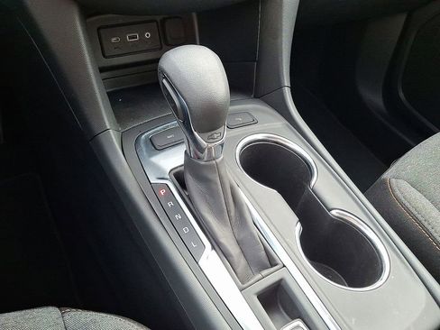 Used 2023 Chevrolet Equinox LT image 17