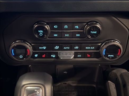 Used 2024 Ford Bronco Outer Banks AWD/4WD image 28