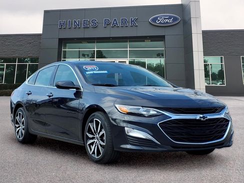 Used 2022 Chevrolet Malibu RS FWD image 1