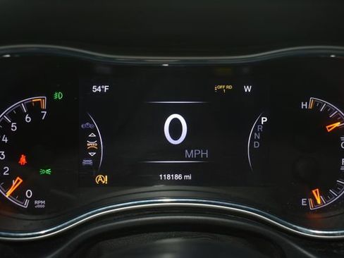 Used 2018 Jeep Grand Cherokee Summit AWD/4WD image 24