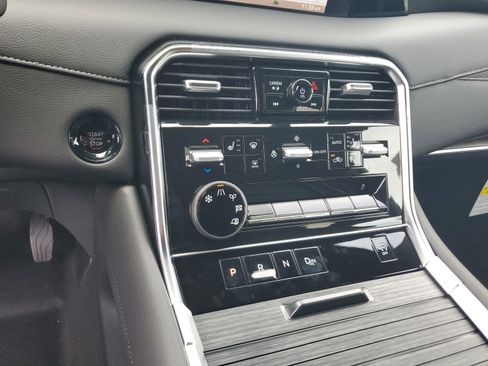 New 2025 Nissan Armada SL image 17