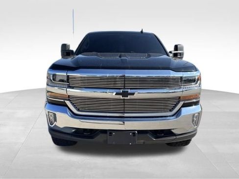 Used 2018 Chevrolet Silverado 1500 LT w/ All Star Edition AWD/4WD image 8