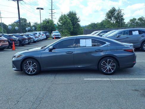 Certified 2025 Lexus ES 350 w/ Premium Package FWD image 4