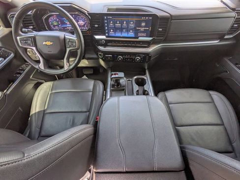 Used 2025 Chevrolet Silverado 1500 LTZ AWD/4WD image 12