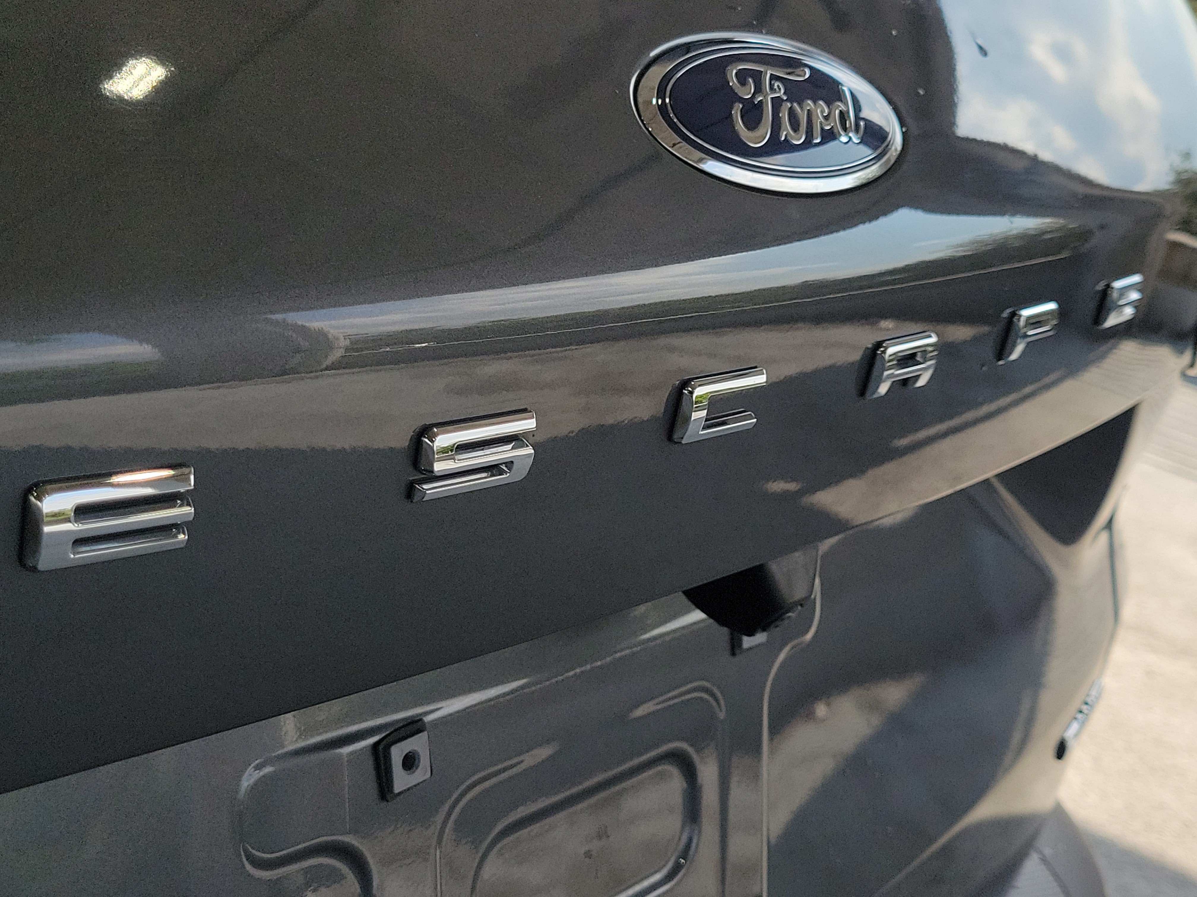 Used 2025 Ford Escape Active AWD/4WD image 7
