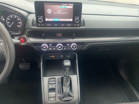 Used 2025 Honda CR-V LX image 15
