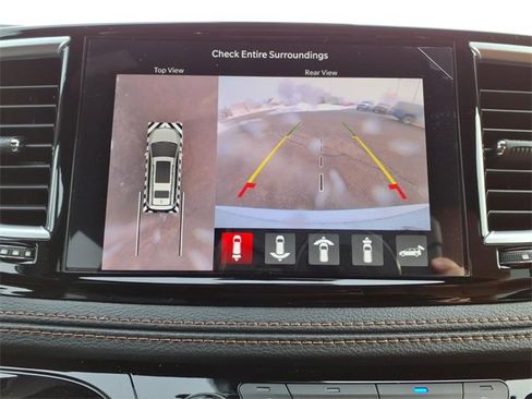 New 2026 Chrysler Pacifica Pinnacle image 22