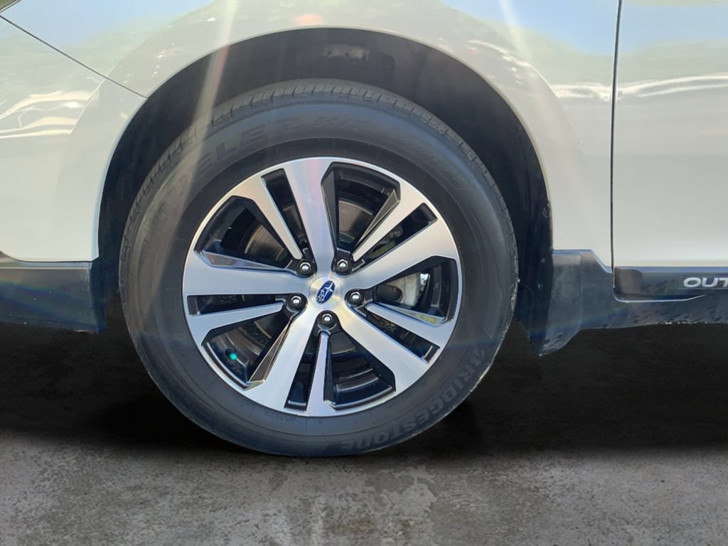 Used 2018 Subaru Outback 2.5i Limited AWD/4WD image 48