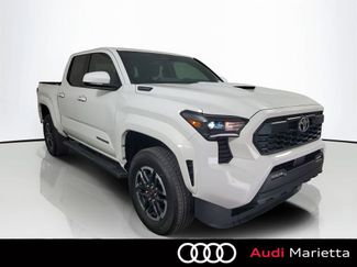 Used 2025 Toyota Tacoma TRD Sport video 1