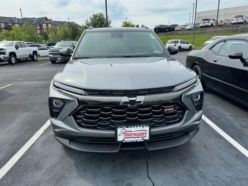 Used 2025 Chevrolet TrailBlazer RS w/ Convenience Package FWD image 3