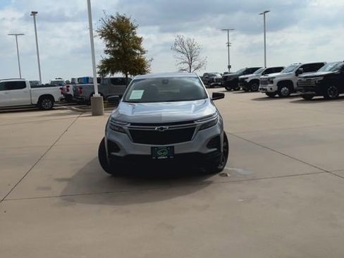 Certified 2024 Chevrolet Equinox LS w/ LS Convenience Package image 3