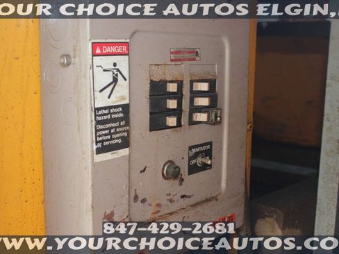 Used 2009 Ford F550 2WD Regular Cab Super Duty image 21