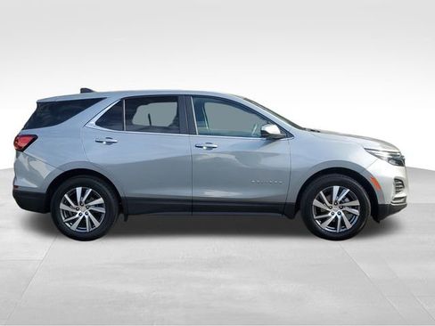 Used 2024 Chevrolet Equinox LT w/ LPO, Floor Liner Package image 6