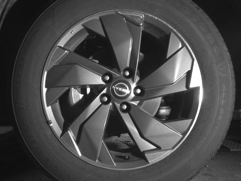 Used 2025 Nissan Rogue SV FWD image 12