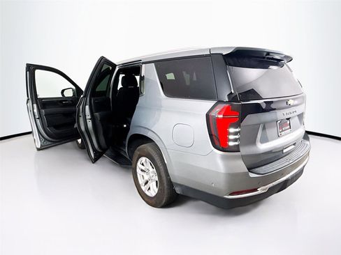 Used 2025 Chevrolet Tahoe LT AWD/4WD image 34