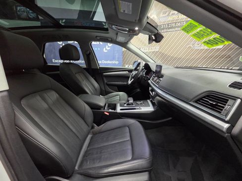 Used 2019 Audi Q5 2.0T Premium w/ Convenience Package image 24