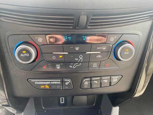 Used 2018 Ford Escape Titanium FWD image 14