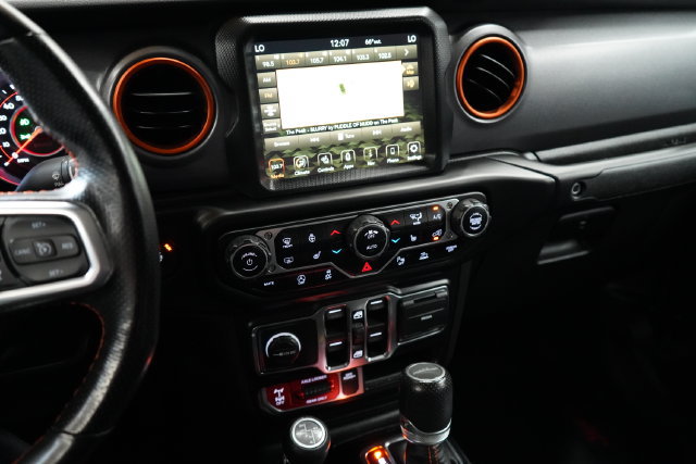 Used 2021 Jeep Gladiator Mojave AWD/4WD image 24