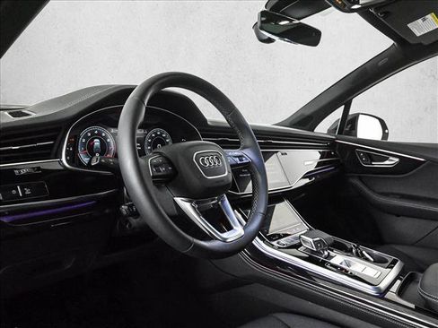 Used 2025 Audi Q7 3.0T Premium Plus w/ Premium Plus Package image 10