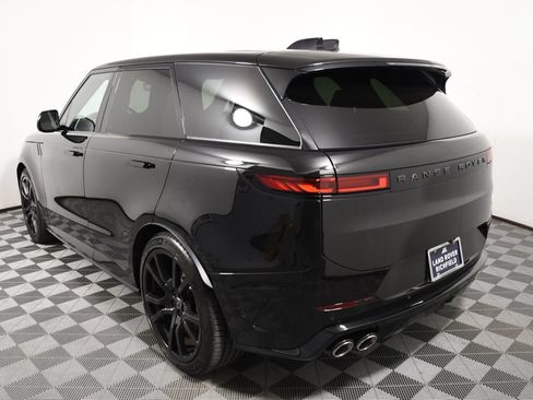 Used 2024 Land Rover Range Rover Sport AWD/4WD image 4