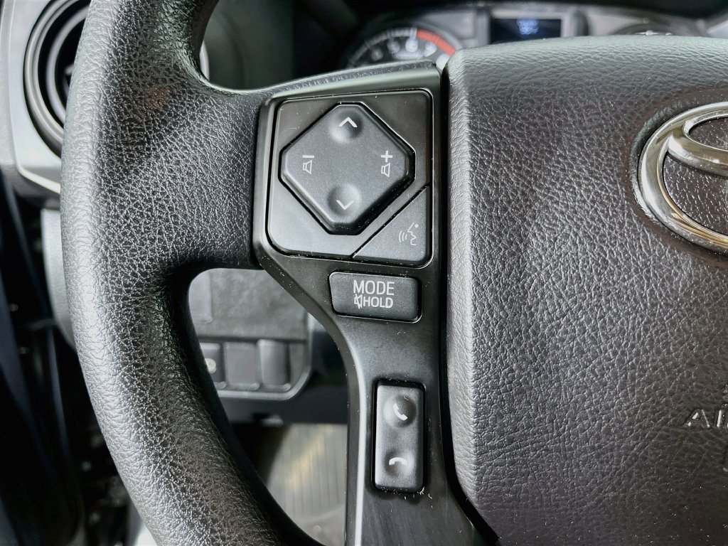 Used 2021 Toyota Tacoma SR AWD/4WD image 14