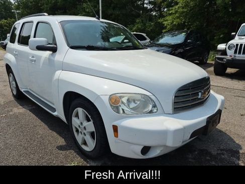 Used 2010 Chevrolet HHR LT FWD image 2