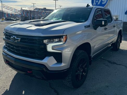 Used 2022 Chevrolet Silverado 1500 LT Trail Boss w/ LT Trail Boss Premium Package image 3