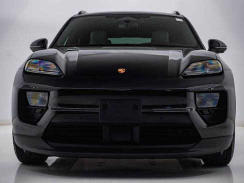 Certified 2025 Porsche Macan 4S Electric AWD/4WD image 6
